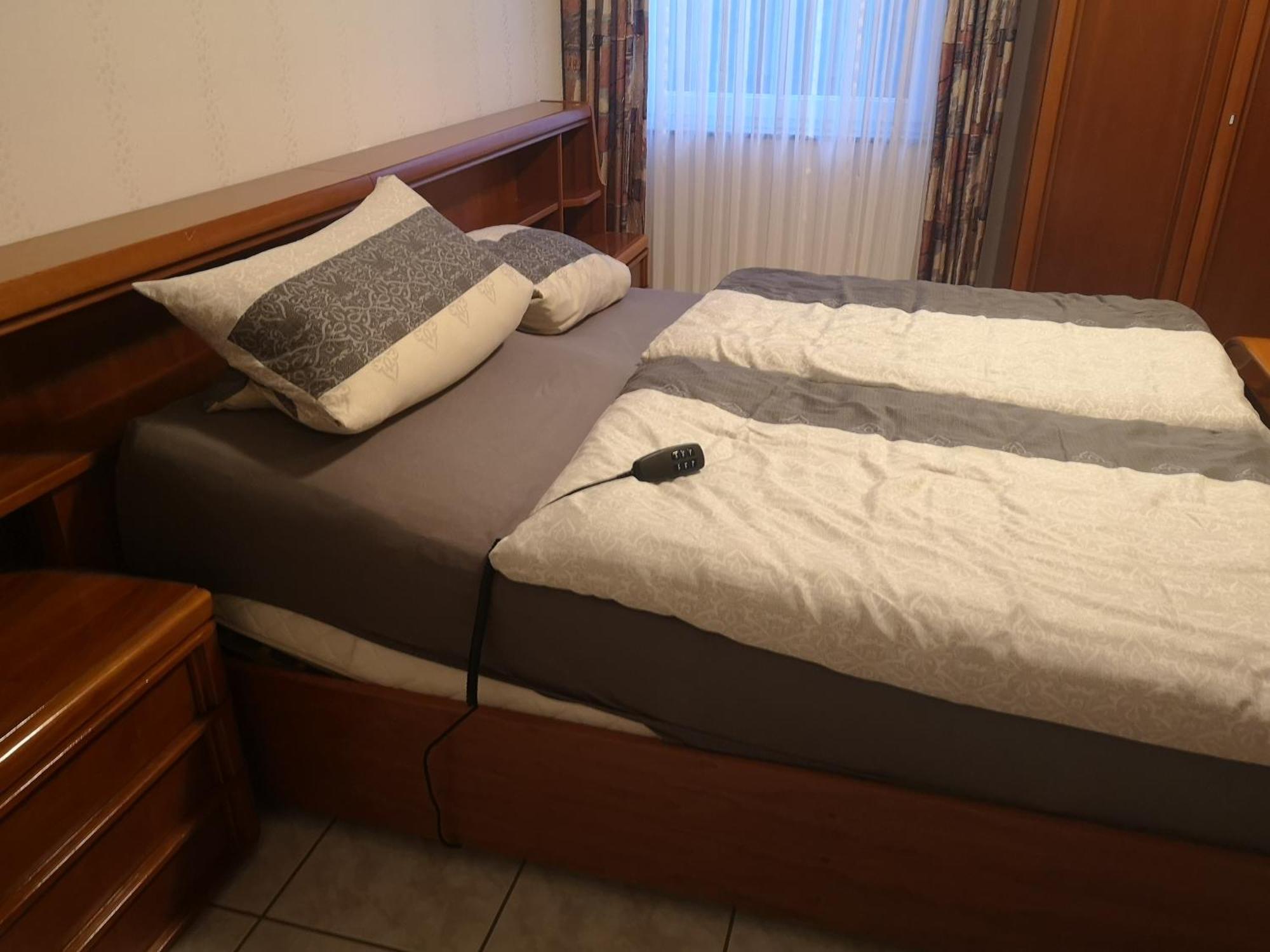 Ferienwohnung Am Park - Vulkanferien Plaidt Luaran gambar